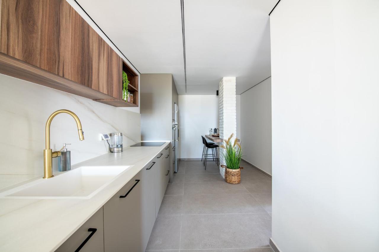 Sunlight-Luxury And Sea View Apartment 엘라트 외부 사진